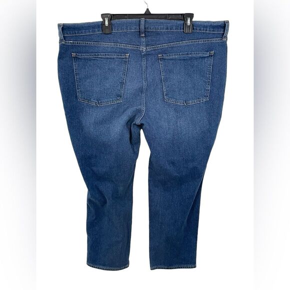 NWT Old Navy Mid Rise Boyfriend Jeans in Divine Plus Size 18 Cropped Denim - Picture 2 of 6